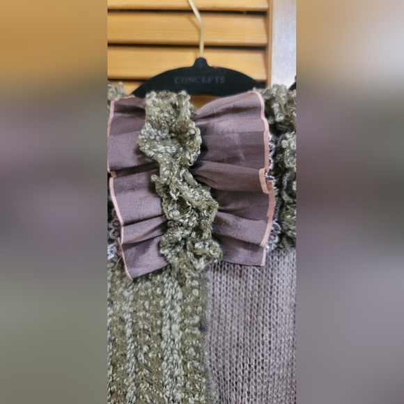 BOUTIQUE STUNNING SWEATER/COAT/TOP size M multi/color UNIQUE 3 BOTTOMS strap, M - Picture 9 of 9